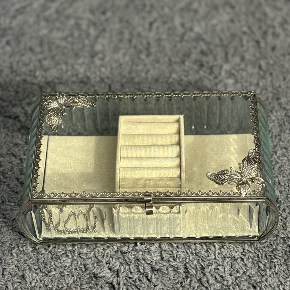 NWOT glass and silver jewelry box with cream interior- and a section for rings